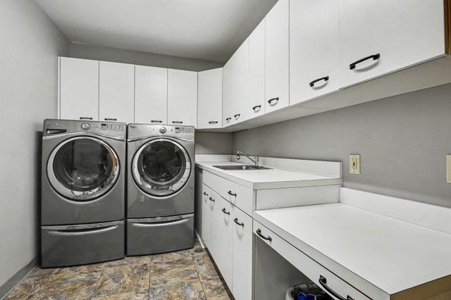 829 S Lincoln Street, Greenville, MI 48838
