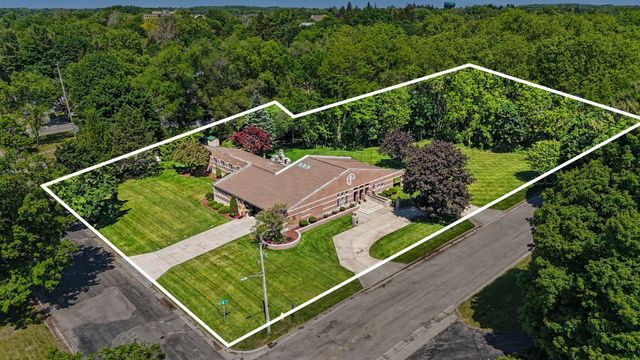 829 S Lincoln Street, Greenville, MI 48838