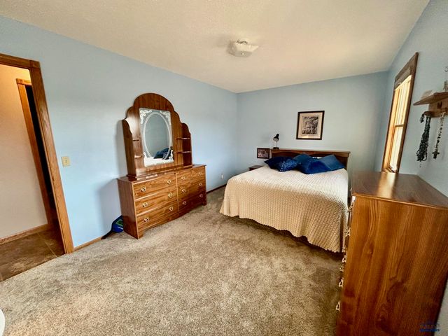 430 TAMARACK DR, Rapid City, SD 57701