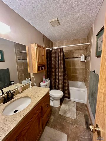 430 TAMARACK DR, Rapid City, SD 57701