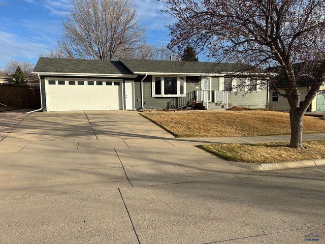 430 TAMARACK DR, Rapid City, SD 57701