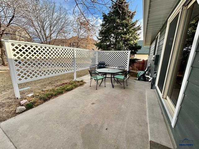 430 TAMARACK DR, Rapid City, SD 57701