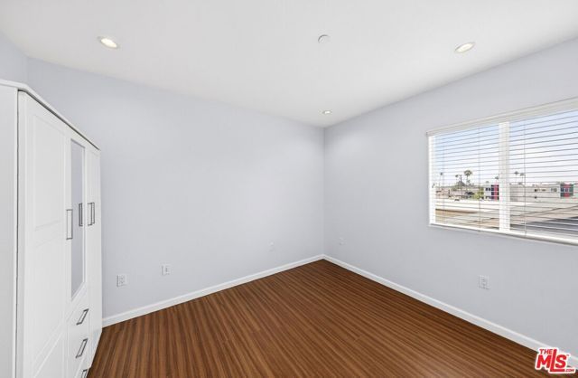 1026 S Oxford Avenue 302, Los Angeles, CA 90006