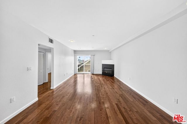 1026 S Oxford Avenue 302, Los Angeles, CA 90006