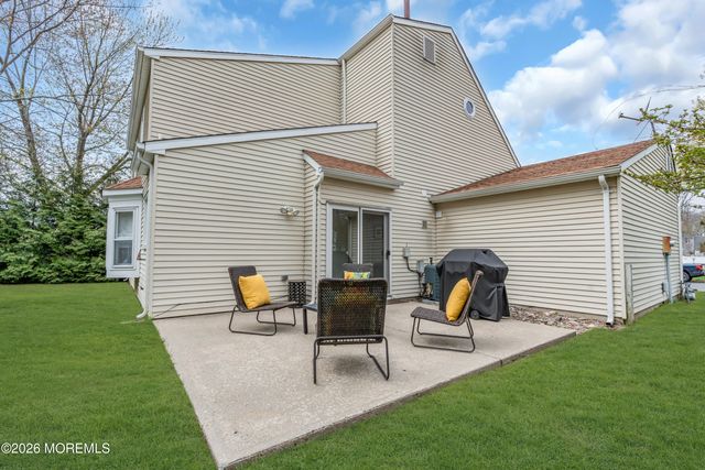 2 Boston Court, Howell, NJ 07731