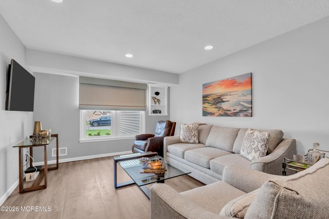 2 Boston Court, Howell, NJ 07731