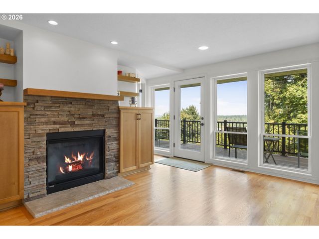 8716 Nw BAILEY St, Portland, OR 97231