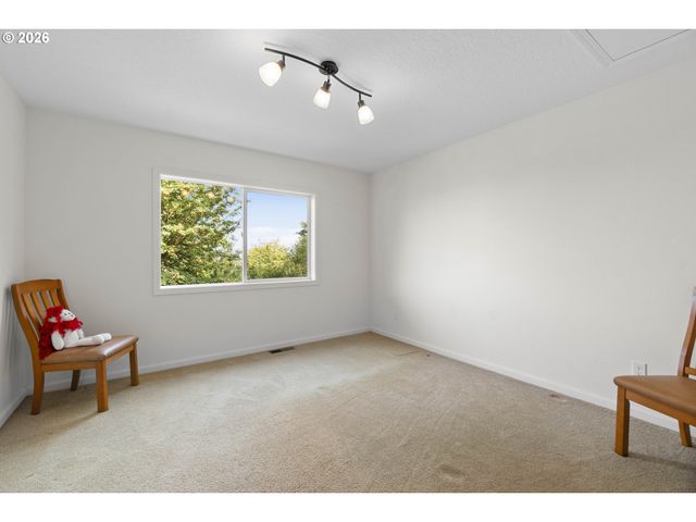 8716 Nw BAILEY St, Portland, OR 97231