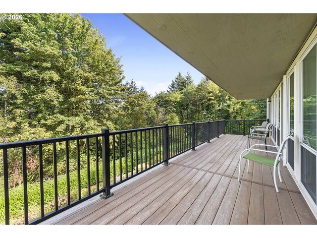 8716 Nw BAILEY St, Portland, OR 97231