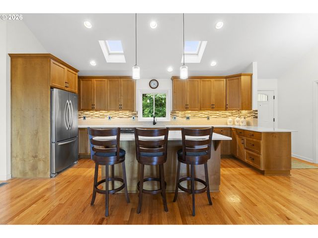 8716 Nw BAILEY St, Portland, OR 97231