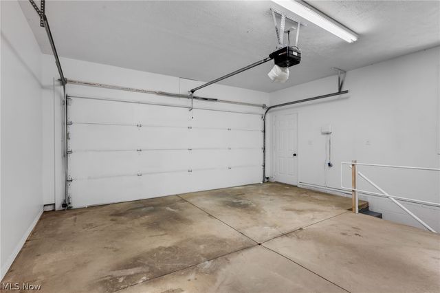 623 Bridgeview Avenue, Chester, WV 26034
