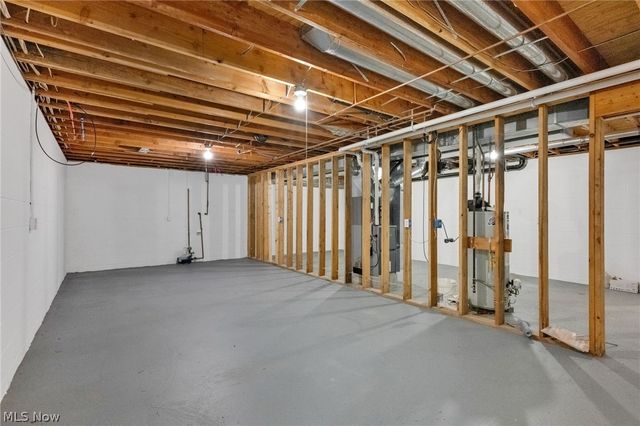 623 Bridgeview Avenue, Chester, WV 26034