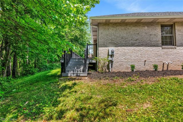 623 Bridgeview Avenue, Chester, WV 26034