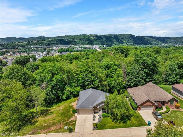 623 Bridgeview Avenue, Chester, WV 26034