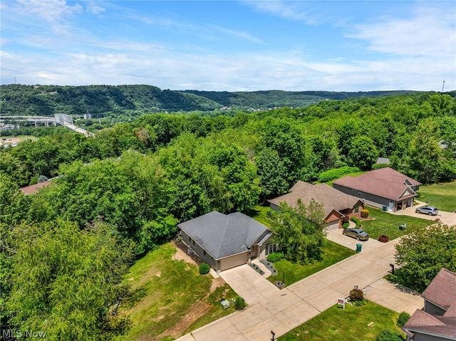 623 Bridgeview Avenue, Chester, WV 26034