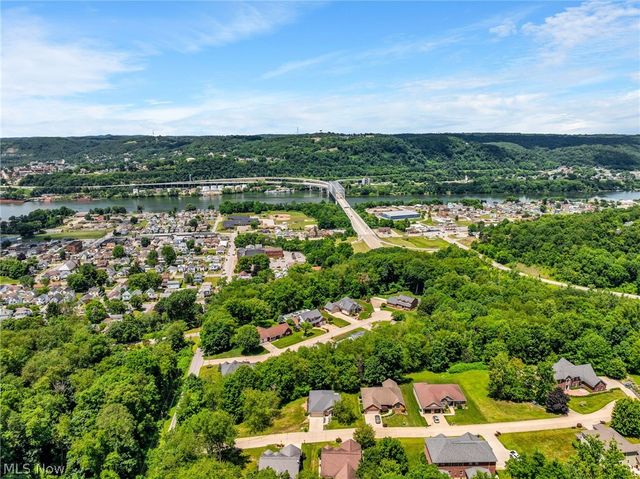 623 Bridgeview Avenue, Chester, WV 26034