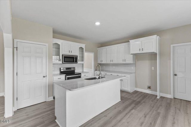 117 Lake Point Drive, Clayton, NC 27527