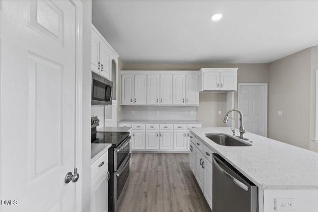 117 Lake Point Drive, Clayton, NC 27527