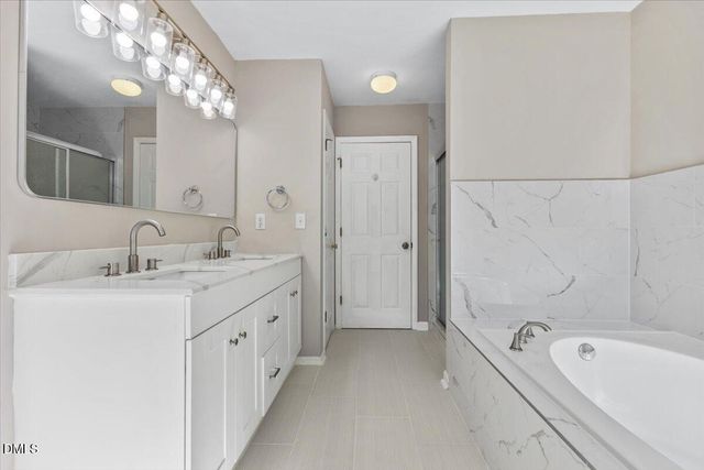 117 Lake Point Drive, Clayton, NC 27527