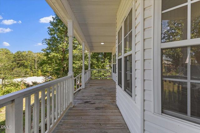 117 Lake Point Drive, Clayton, NC 27527