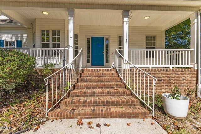 117 Lake Point Drive, Clayton, NC 27527