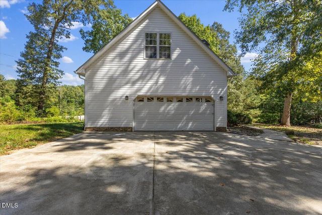 117 Lake Point Drive, Clayton, NC 27527