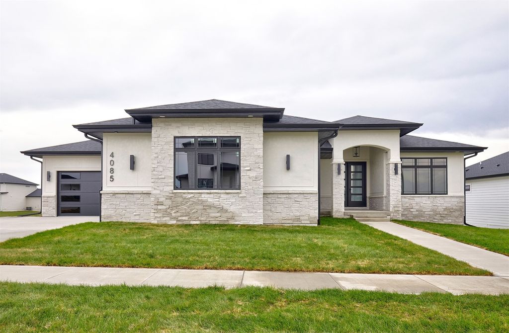 4085 Westgate Parkway, Clive, IA 50325
