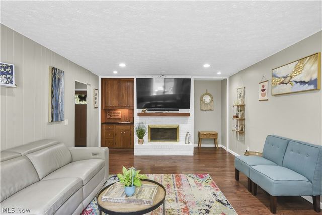 10773 Waterfall Road, Strongsville, OH 44149