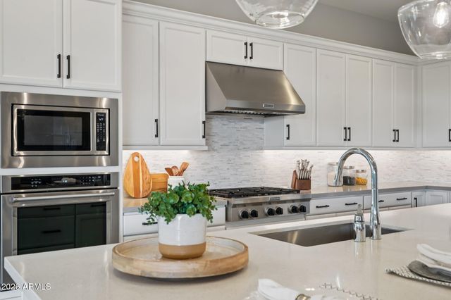 22822 N 97TH Drive, Peoria, AZ 85383