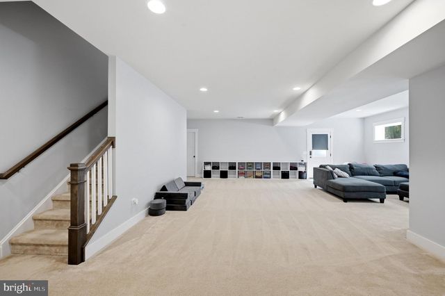4854 POINT RD, Warrenton, VA 20187