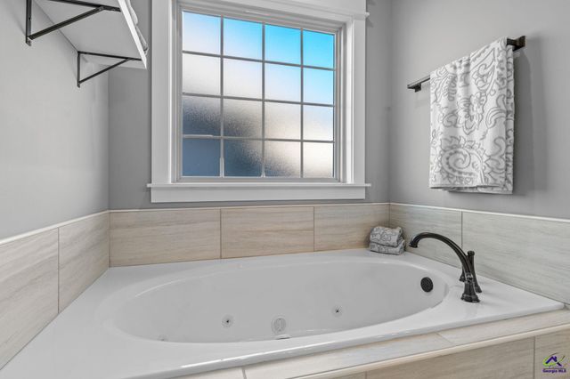 200 Perth Court, Warner Robins, GA 31088