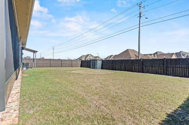 200 Perth Court, Warner Robins, GA 31088