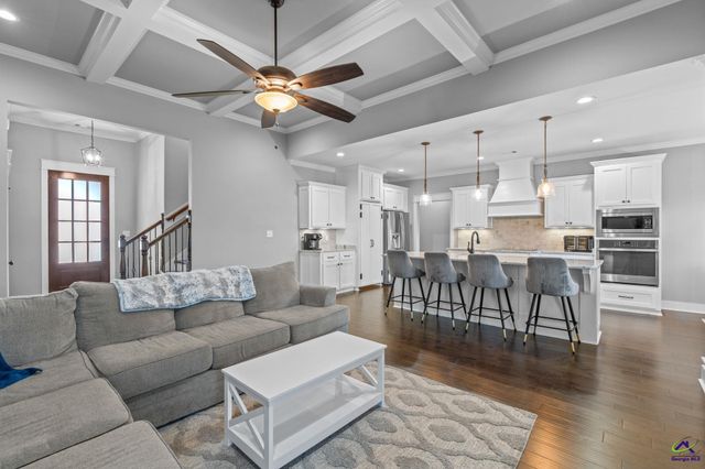 200 Perth Court, Warner Robins, GA 31088