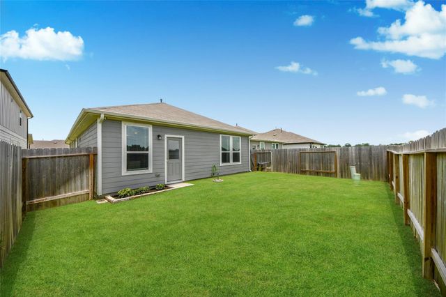 23663 Cranberry Grader Ln, Hockley, TX 77447