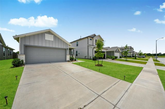 23663 Cranberry Grader Ln, Hockley, TX 77447