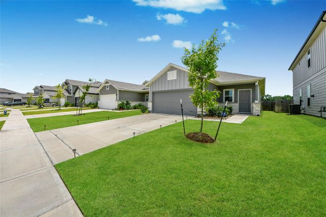 23663 Cranberry Grader Ln, Hockley, TX 77447