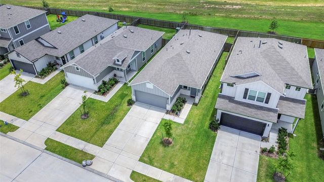 23663 Cranberry Grader Ln, Hockley, TX 77447