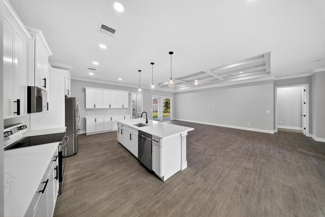 5761 NW Cone Street, Port St. Lucie, FL 34986