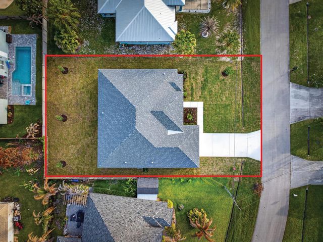 5761 NW Cone Street, Port St. Lucie, FL 34986
