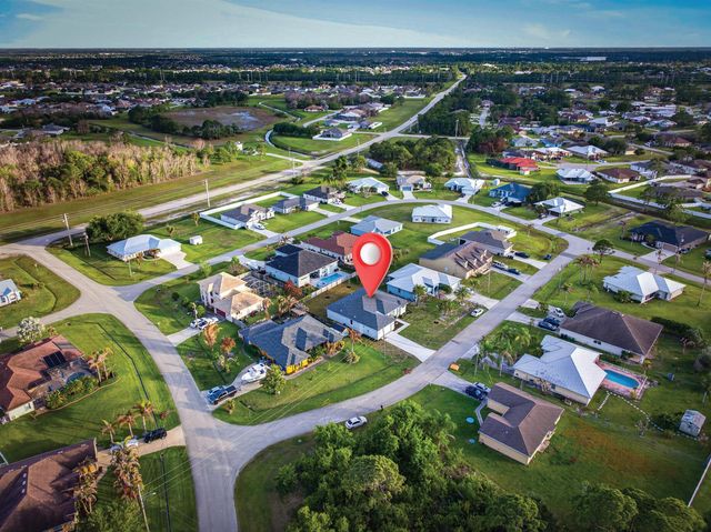 5761 NW Cone Street, Port St. Lucie, FL 34986