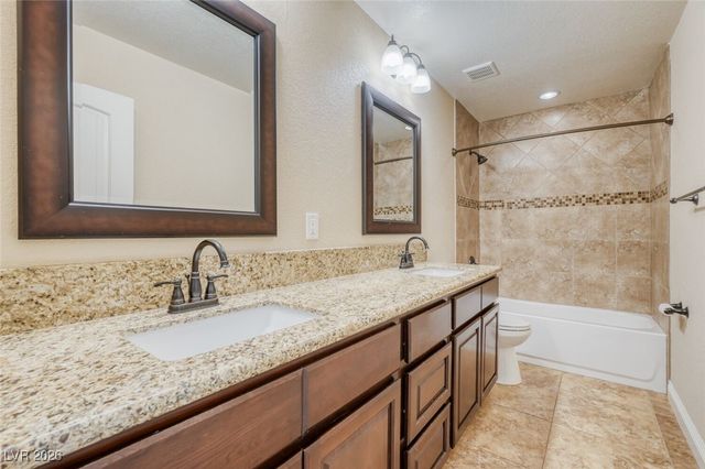 3138 Redwood Street, Las Vegas, NV 89146