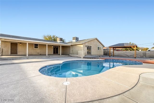 3138 Redwood Street, Las Vegas, NV 89146