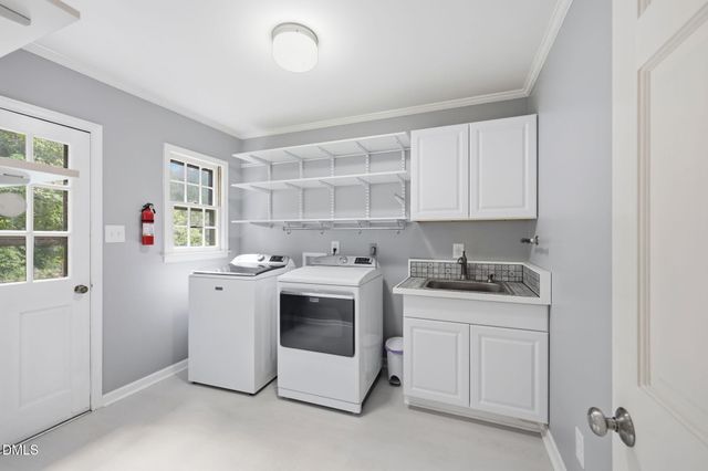 8704 Danbury Circle, Raleigh, NC 27613