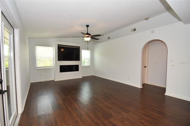 40 KASHMIR TRAIL, Palm Coast, FL 32164