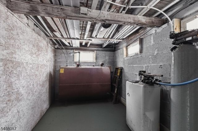 1836 Clinton Rd, West Milford Twp., NJ 07421