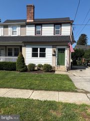 2814 SAINT MARYS RD, Ardmore, PA 19003