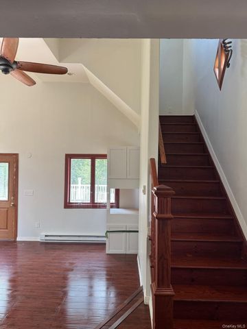 22 Elm Road, Monroe, NY 10950