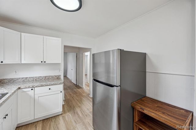 823 Hawthorne Avenue, Ypsilanti, MI 48198