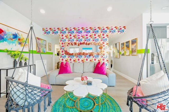 5853 Vineland Avenue A, Los Angeles, CA 91601