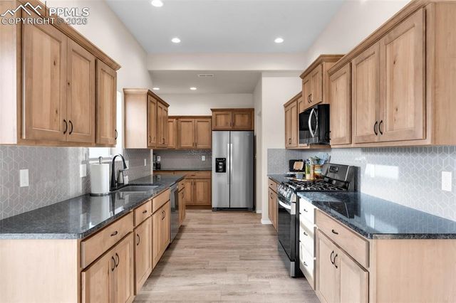 1712 Kingfisher Lane, Pueblo, CO 81008